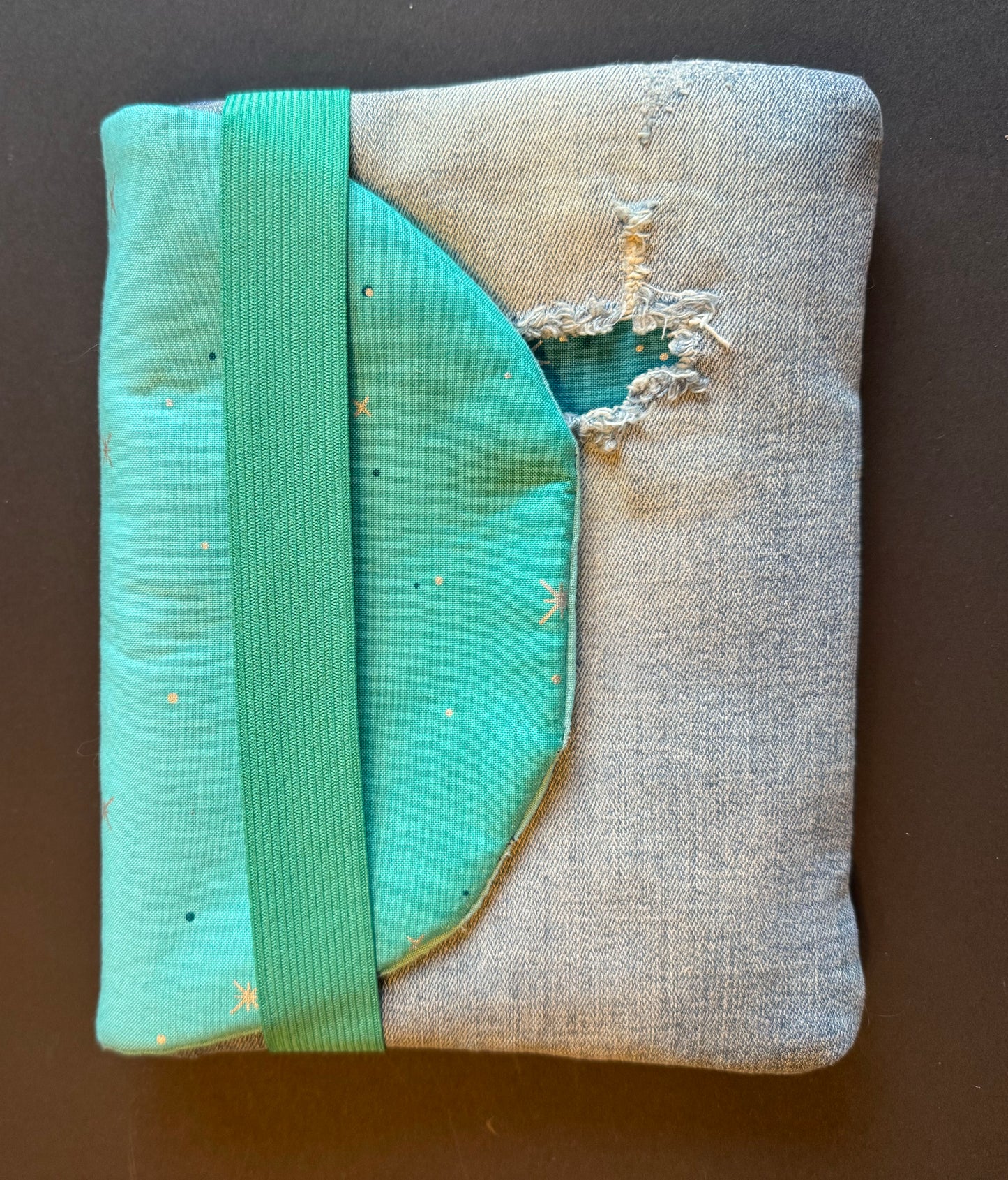 Storykeeper Kindle Sleeve